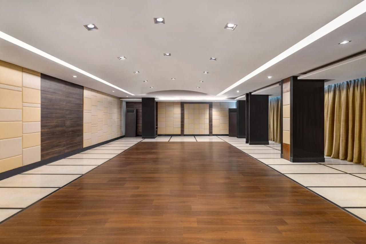 Ramada By Wyndham Jaipur North Ξενοδοχείο Εξωτερικό φωτογραφία