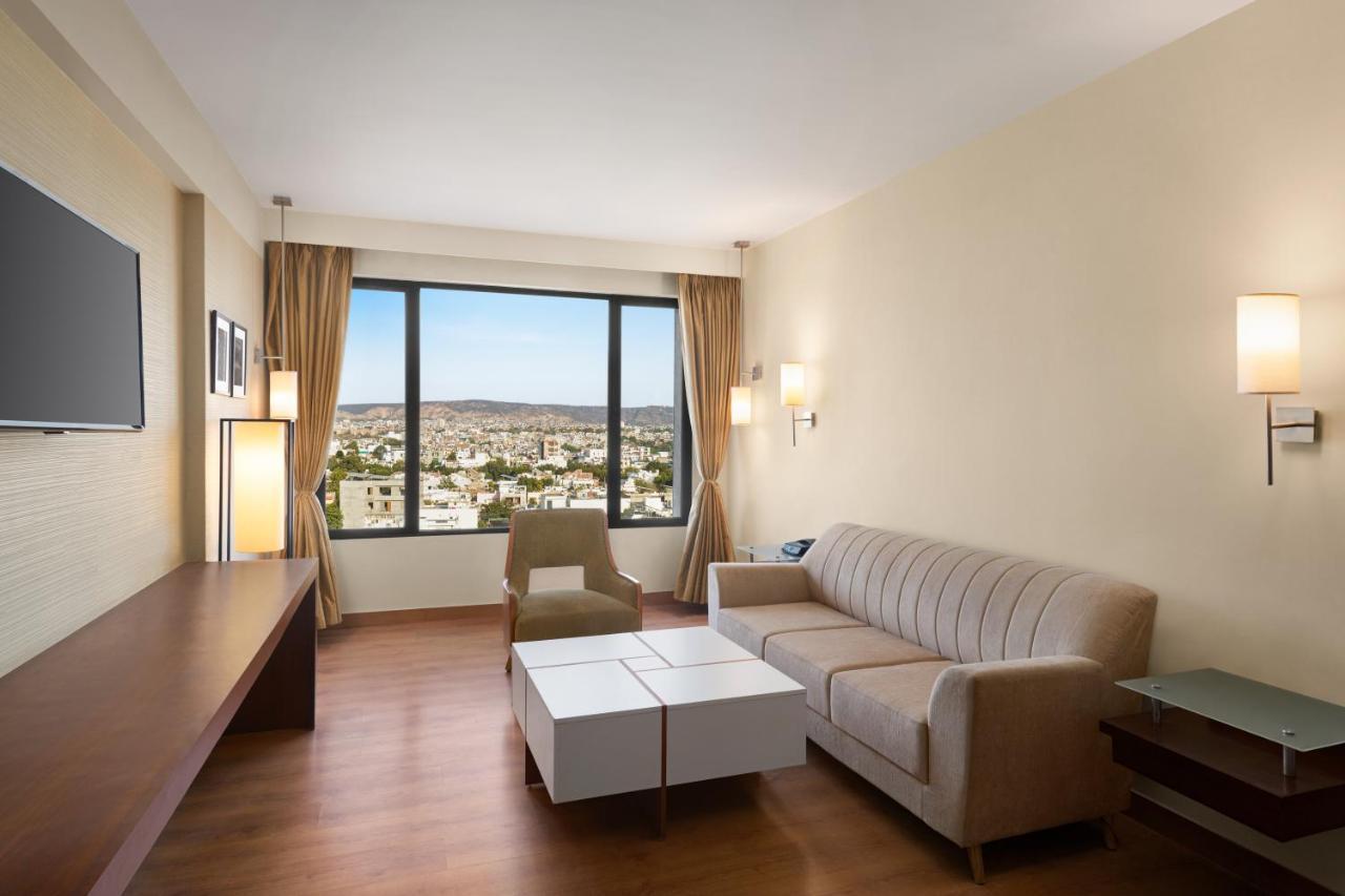 Ramada By Wyndham Jaipur North Ξενοδοχείο Εξωτερικό φωτογραφία