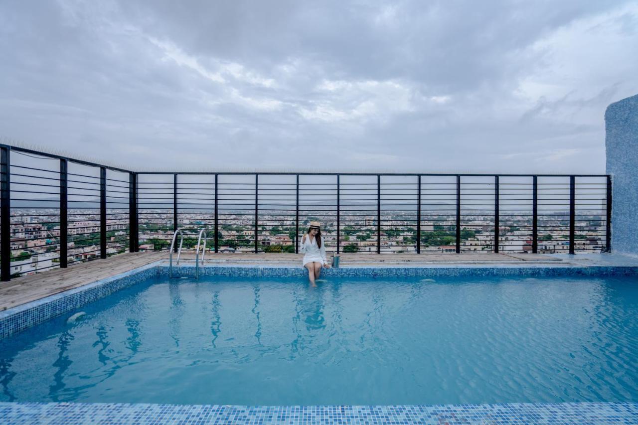 Ramada By Wyndham Jaipur North Ξενοδοχείο Εξωτερικό φωτογραφία